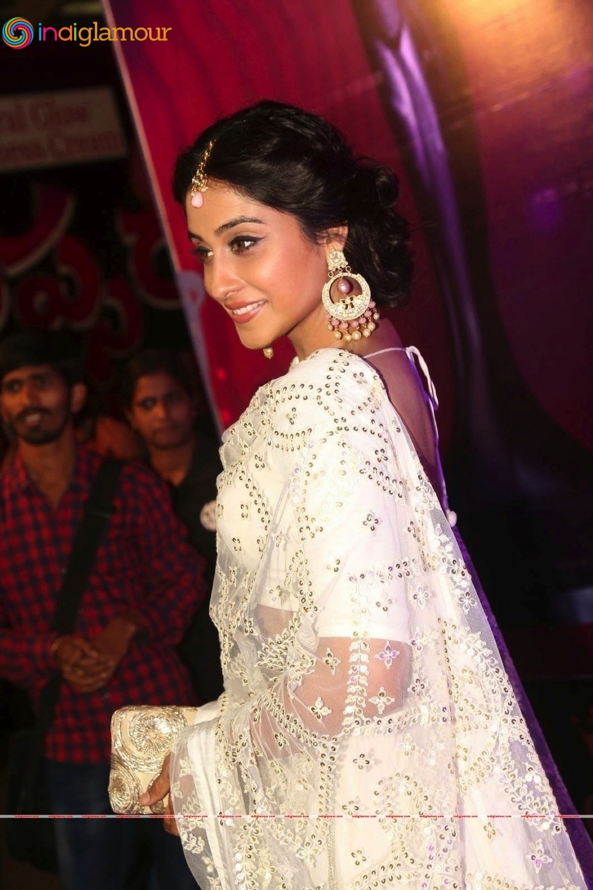 Regina Cassandra Actress hd photo