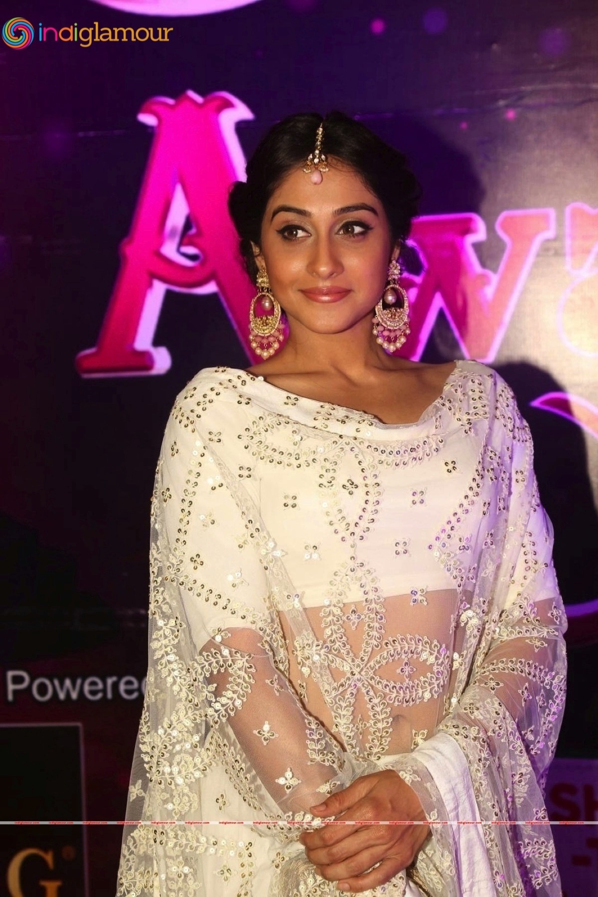Regina Cassandra Actress hd photo