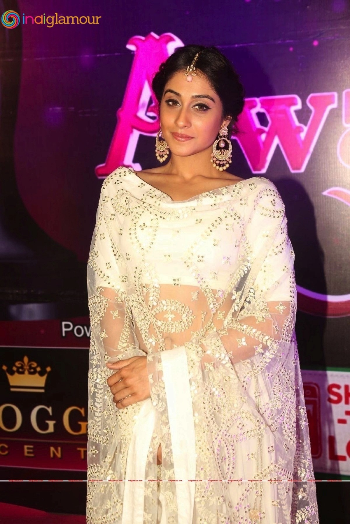 Regina Cassandra Actress hd photo