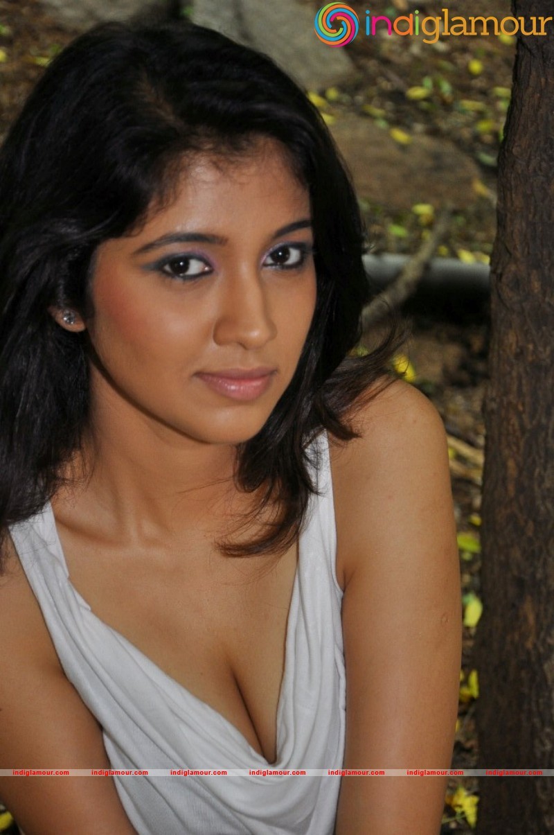 Akila Kishore Actress hd photo