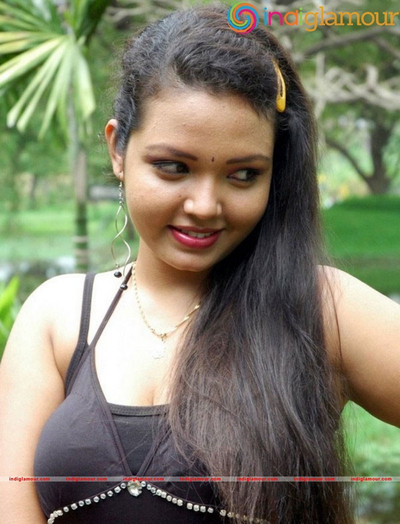 Bavina Actress hd photo