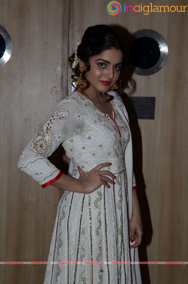 Wamiqa Gabbi Actress hd photo