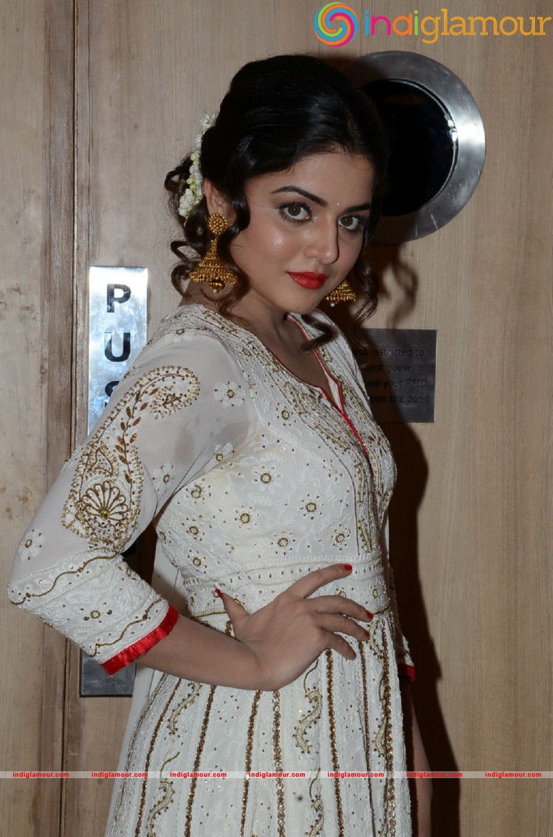 Wamiqa Gabbi Actress hd photo