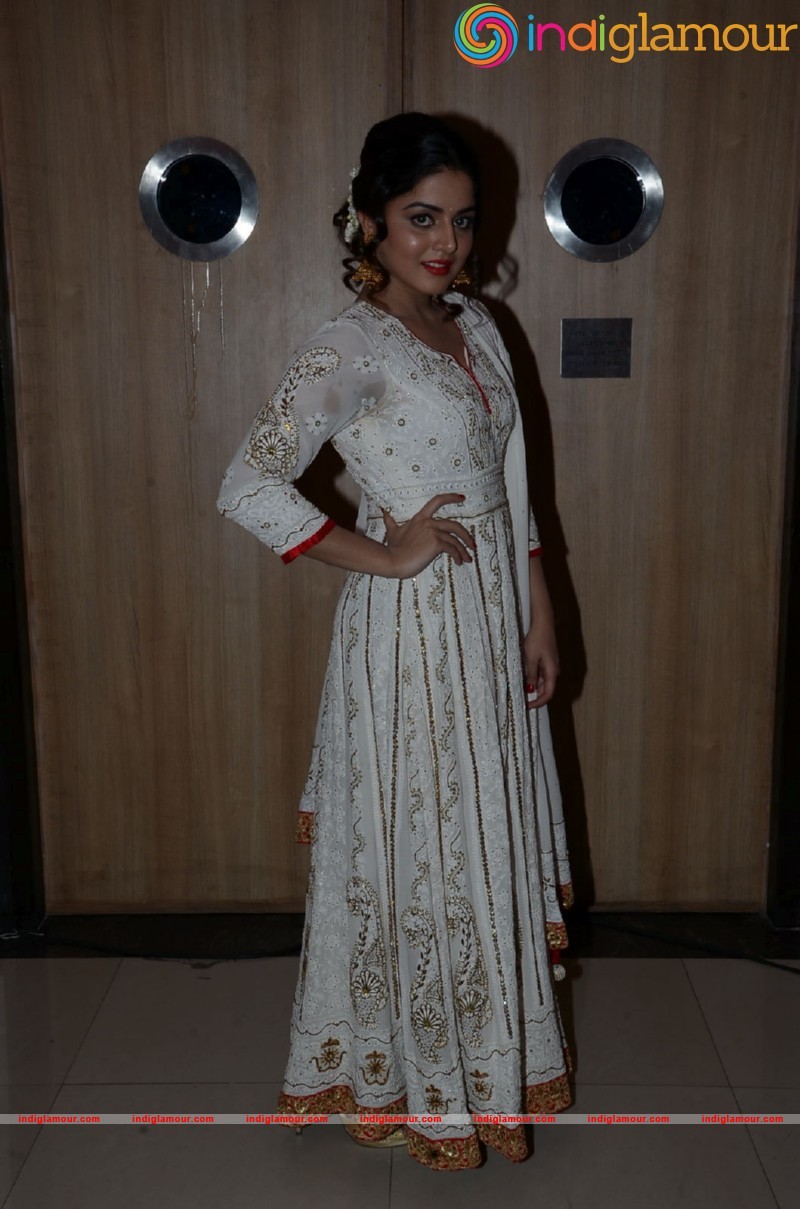 Wamiqa Gabbi Actress hd photo