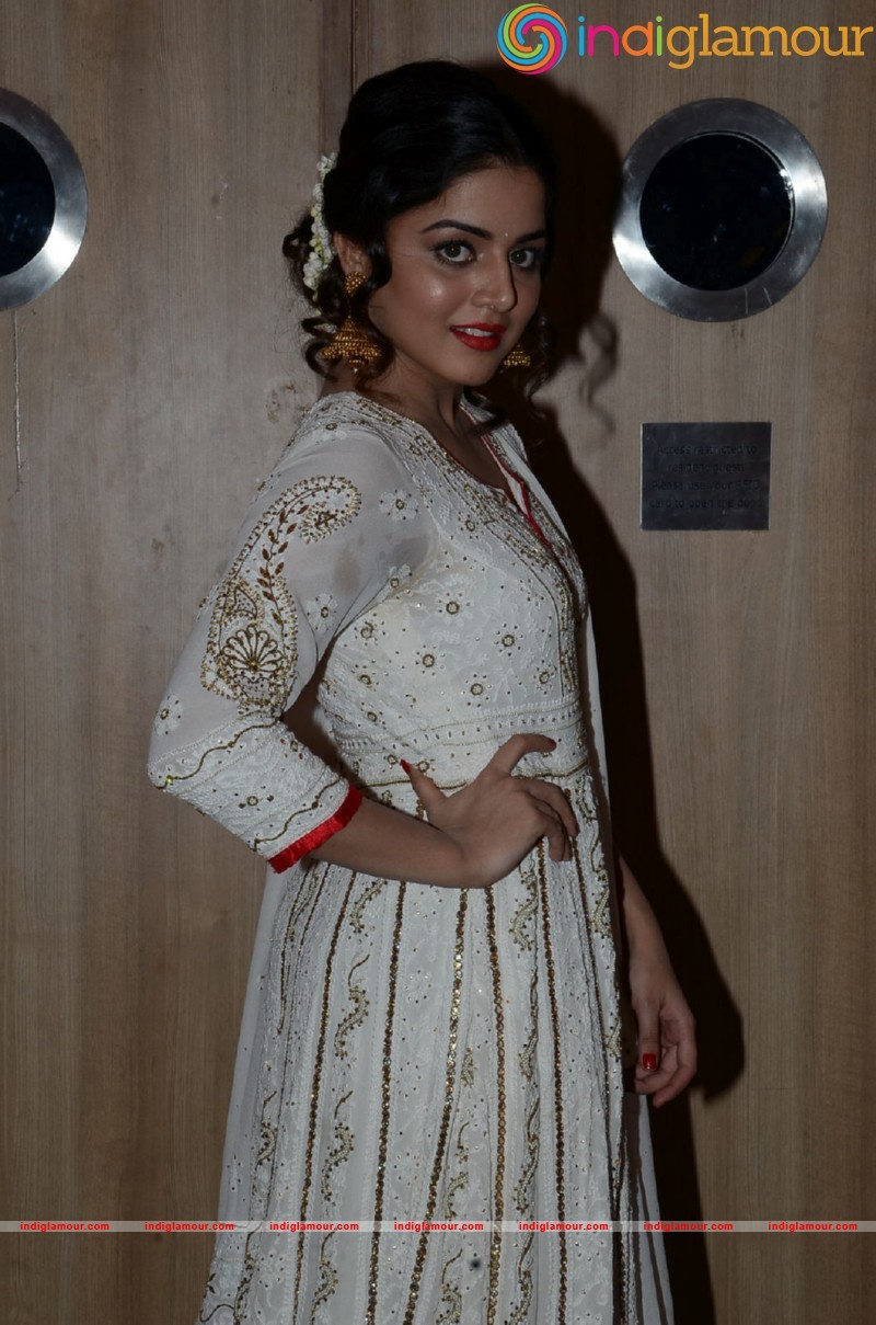 Wamiqa Gabbi Actress hd photo