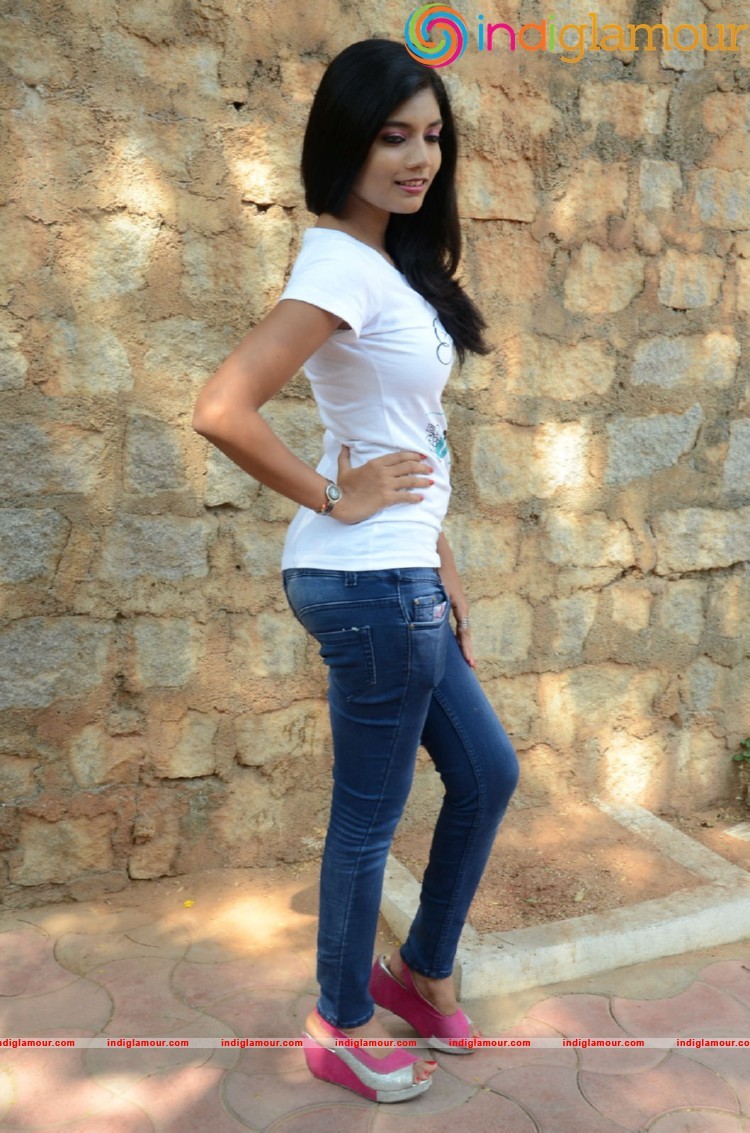 Bindu Barbie Actress hd photo