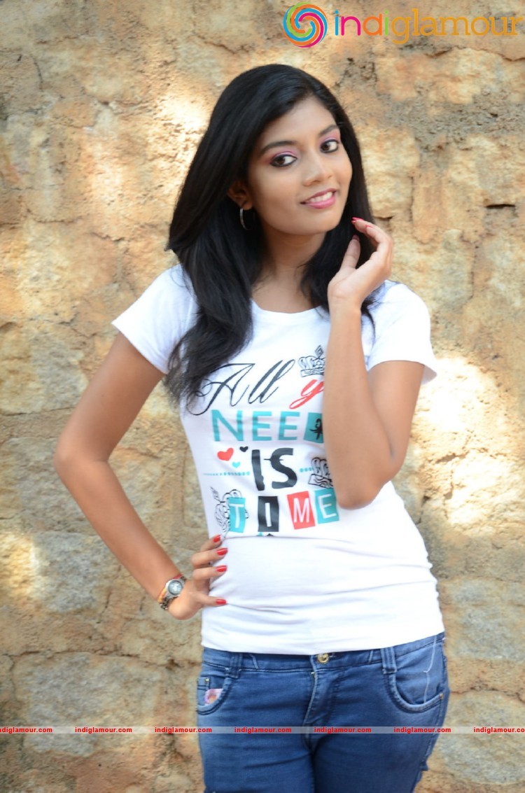 Bindu Barbie Actress hd photo