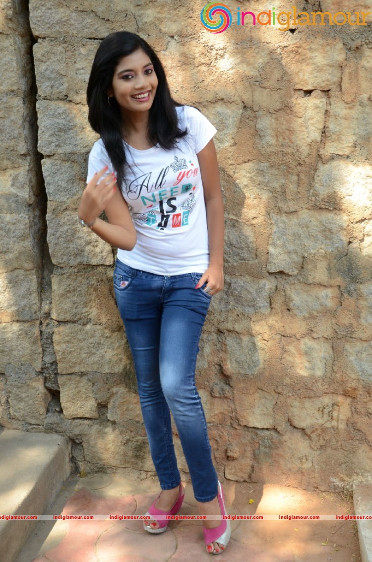 Bindu Barbie Actress hd photo