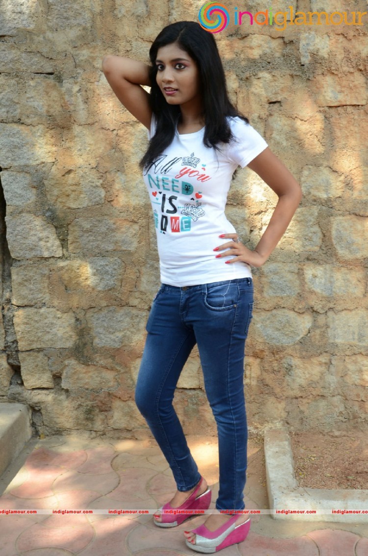 Bindu Barbie Actress hd photo