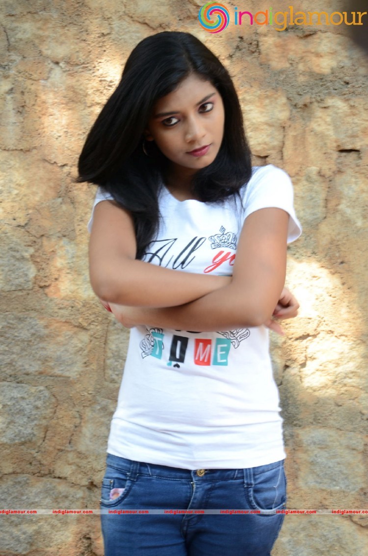 Bindu Barbie Actress hd photo