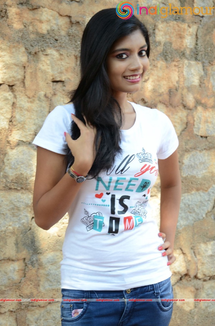 Bindu Barbie Actress hd photo