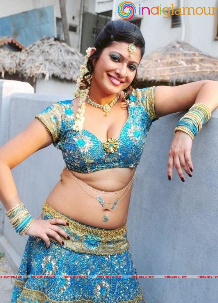 Taslima Actress hd photo