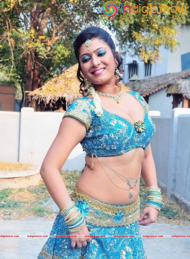 Taslima Actress hd photo