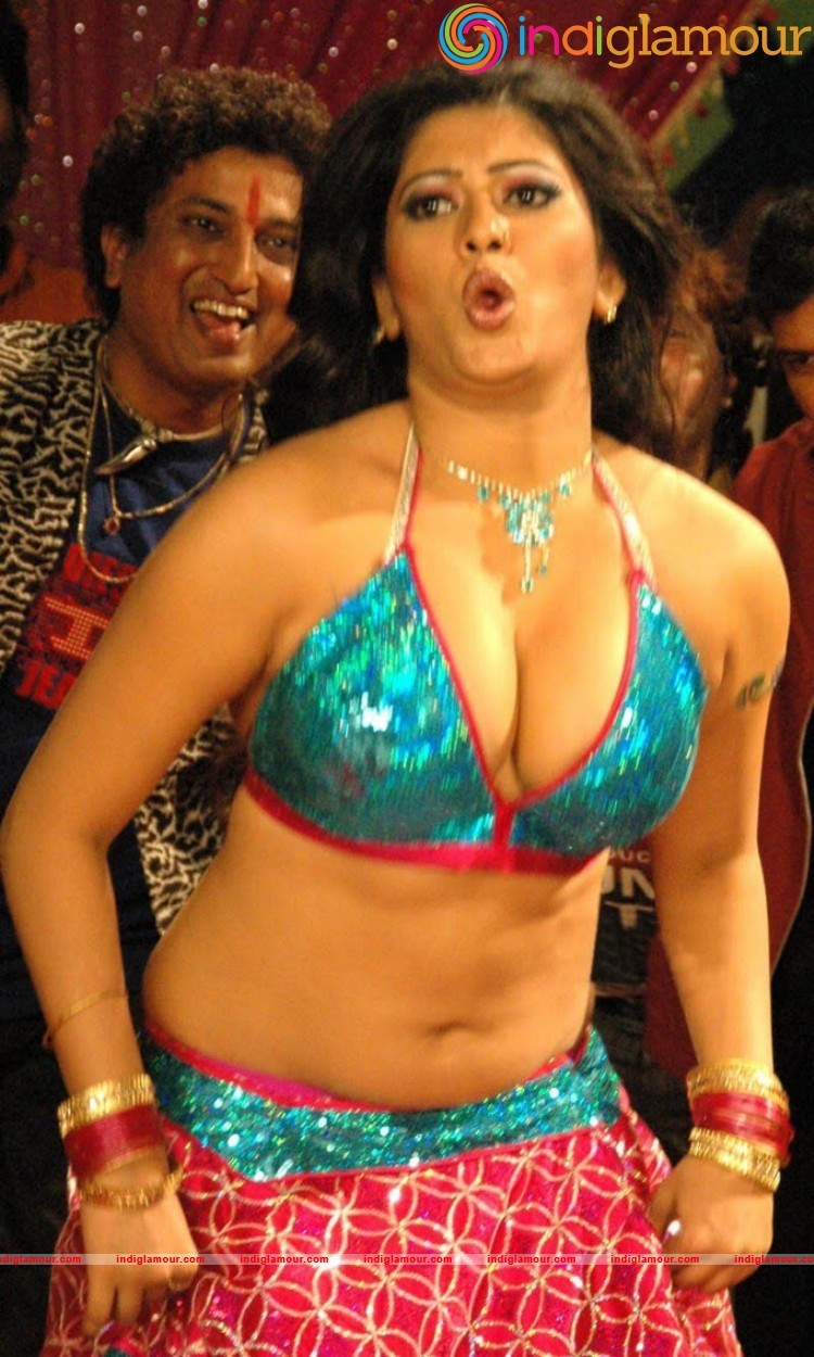 Taslima Actress hd photo