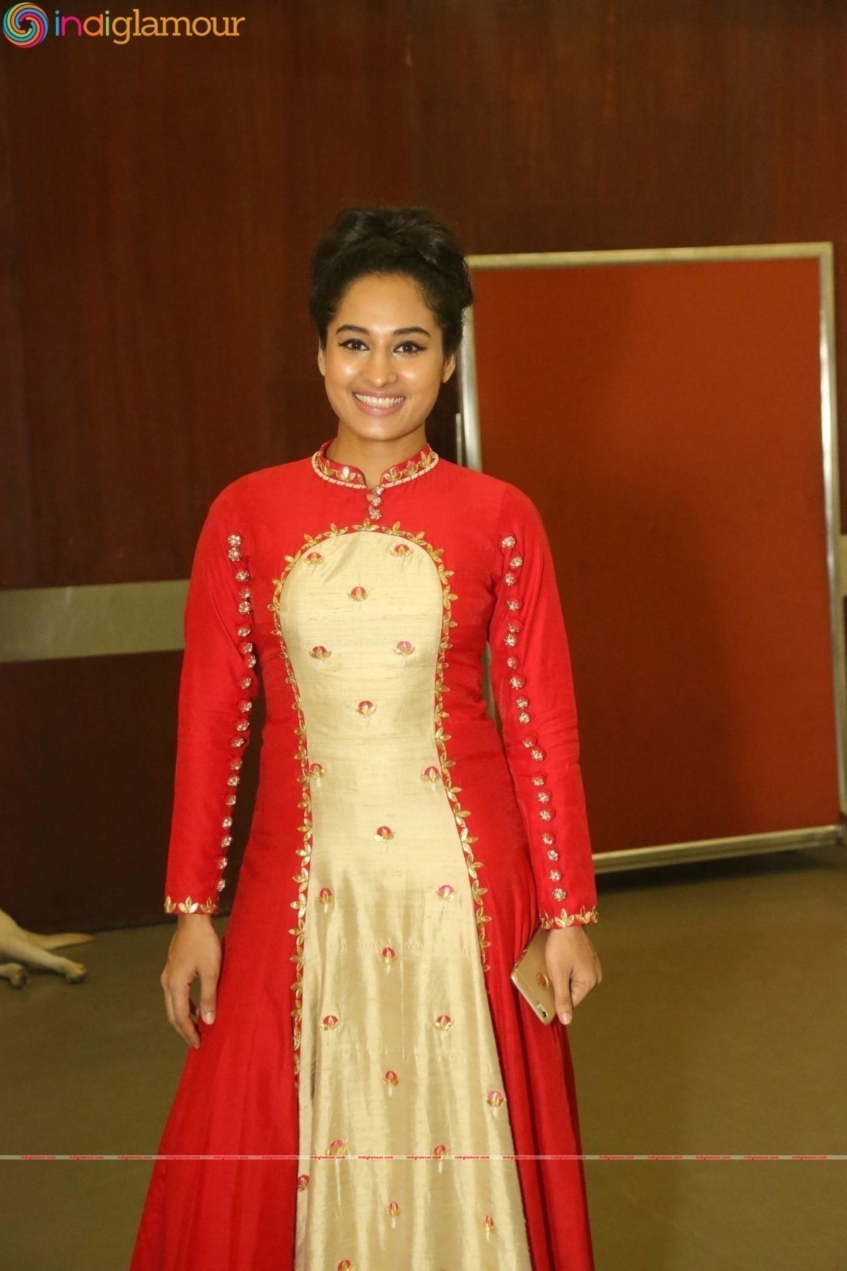 Pooja Actress hd photo