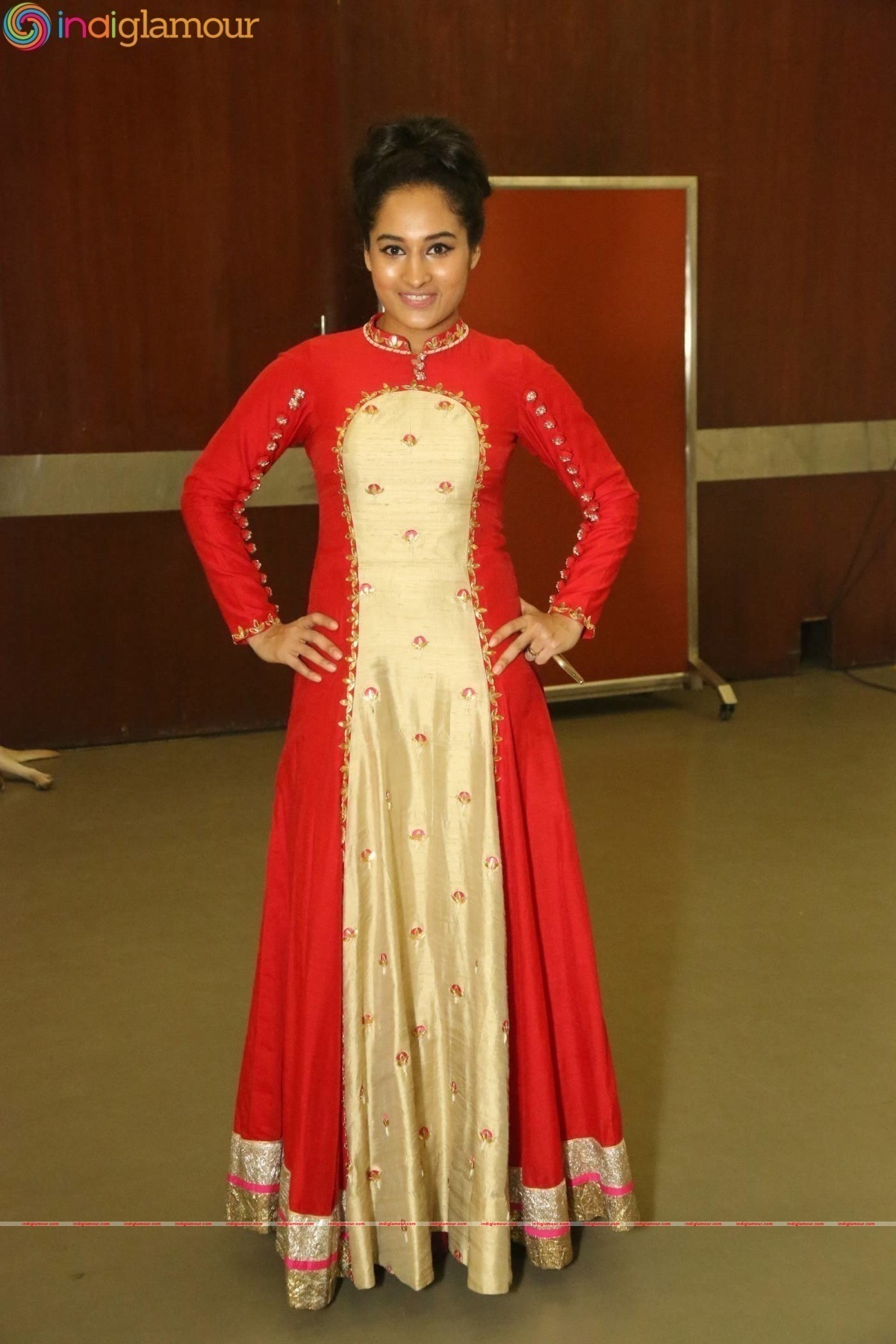 Pooja Actress hd photo