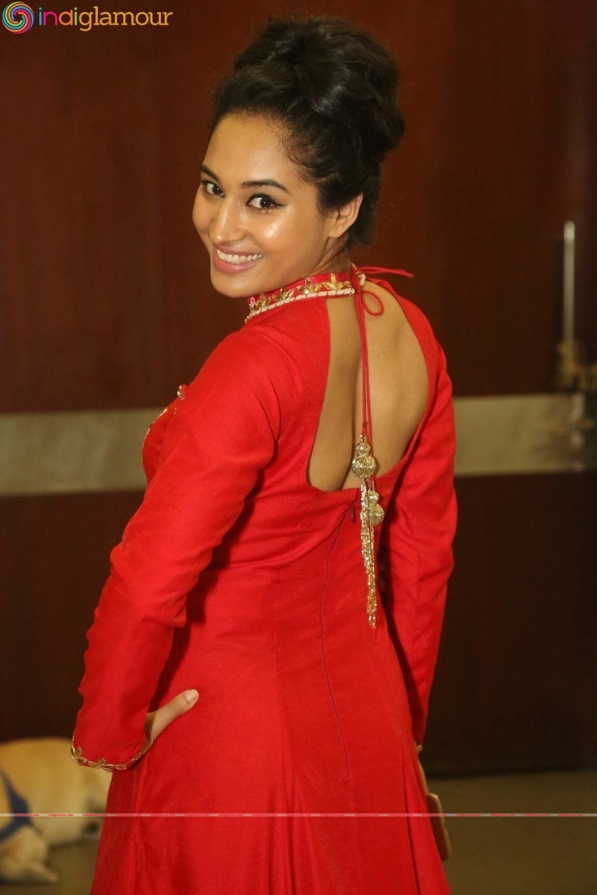 Pooja Actress hd photo