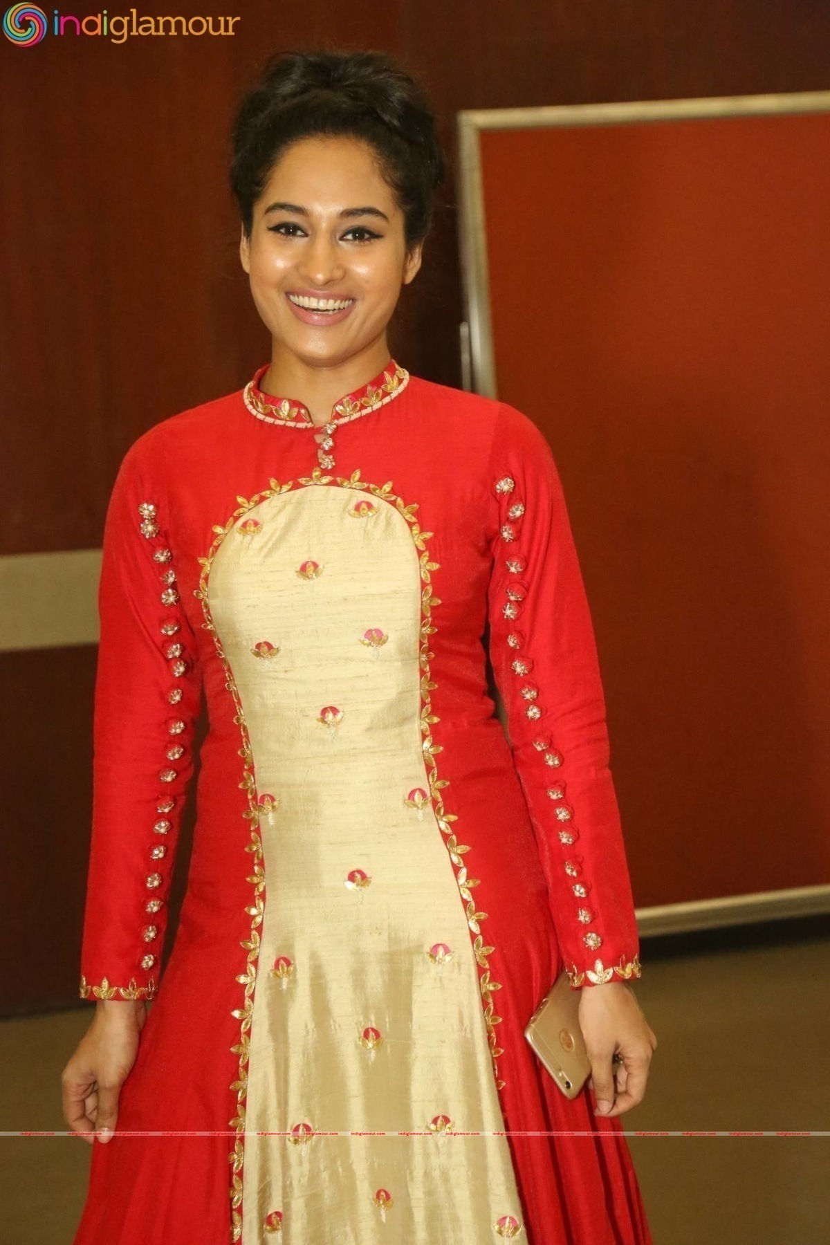 Pooja Actress hd photo