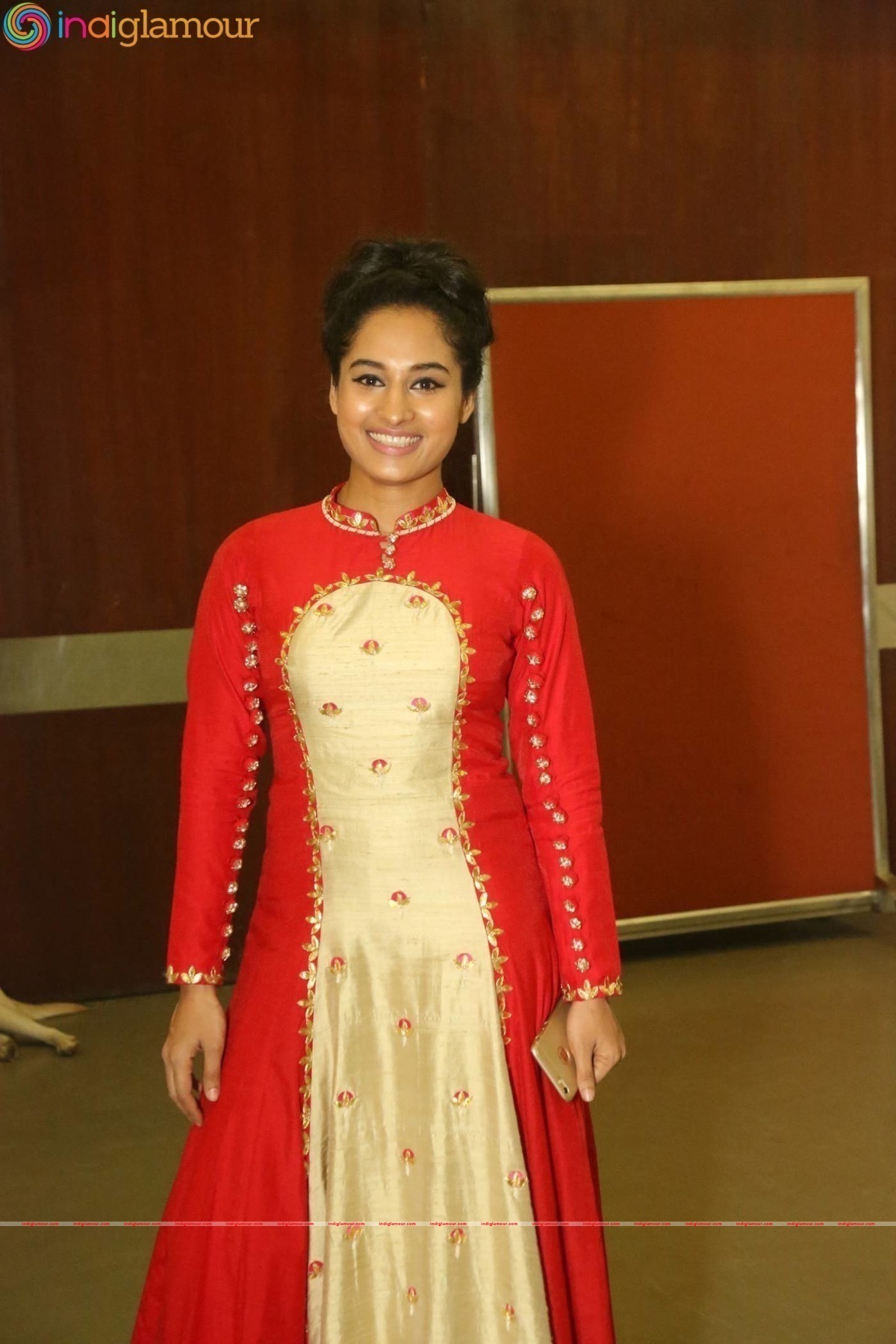 Pooja Actress hd photo