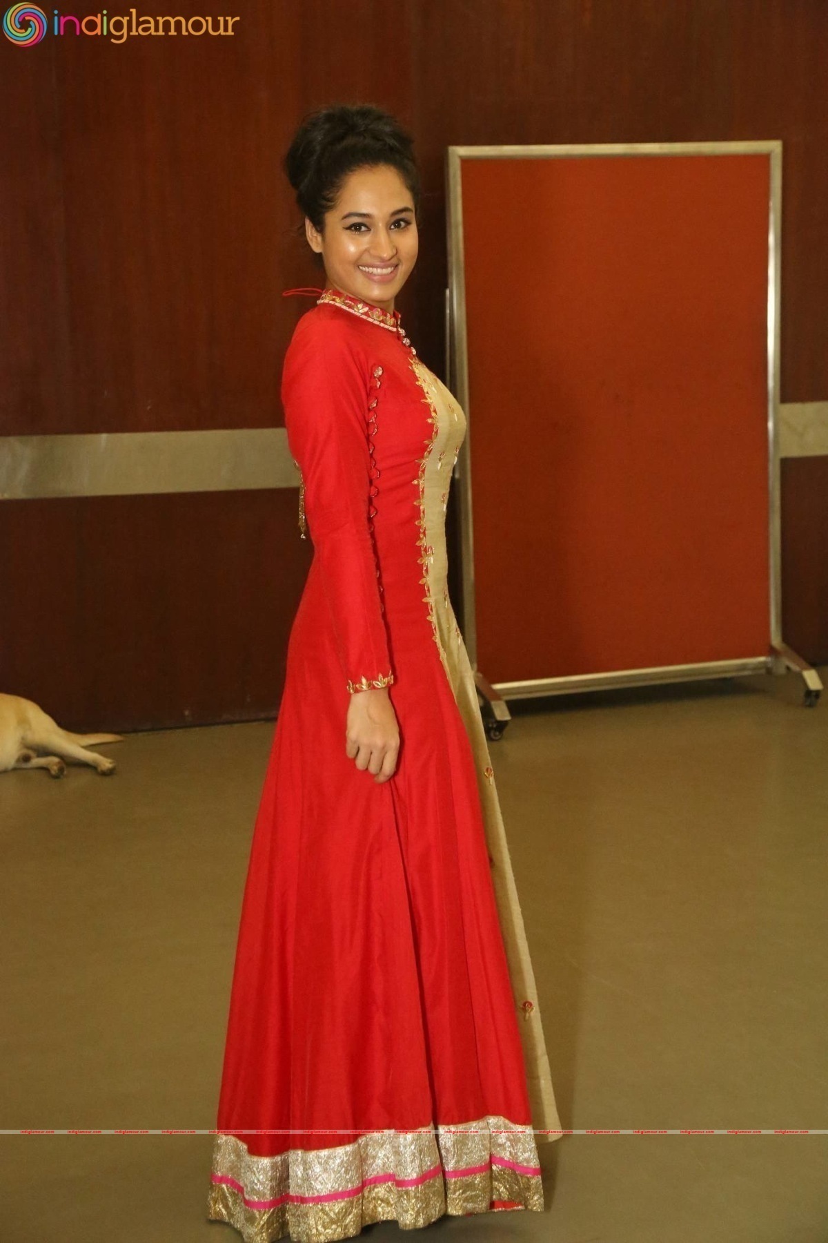 Pooja Actress hd photo