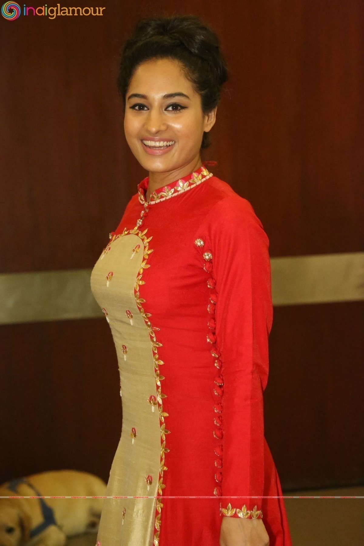 Pooja Actress hd photo