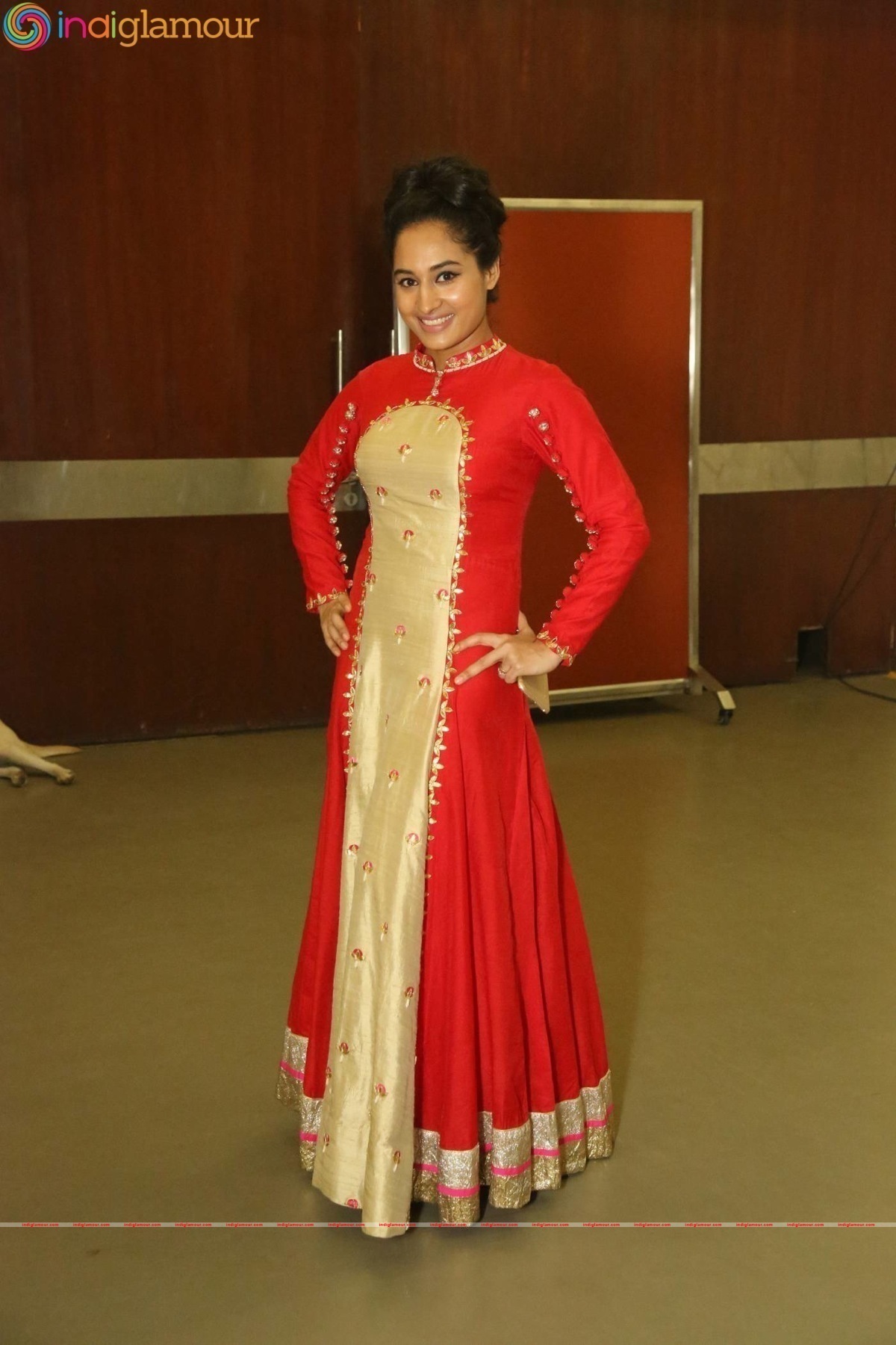 Pooja Actress hd photo