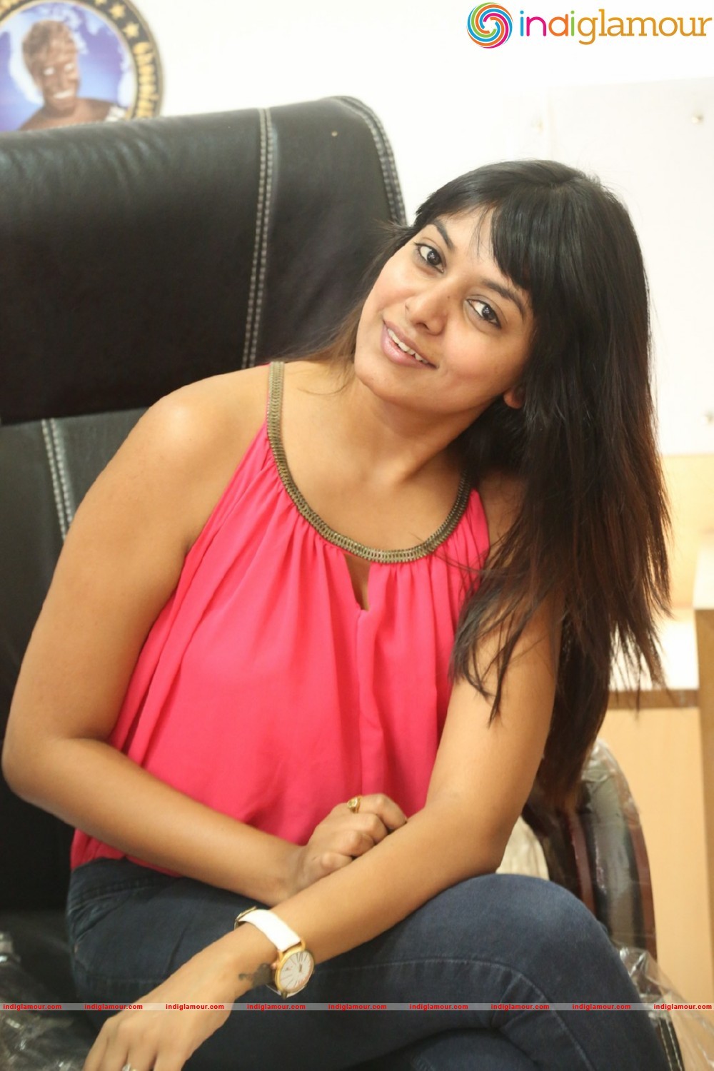 Kavya Kumar New Photos Actress hd photo