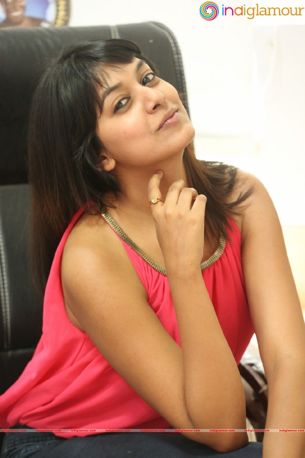 Kavya Kumar New Photos Actress hd photo