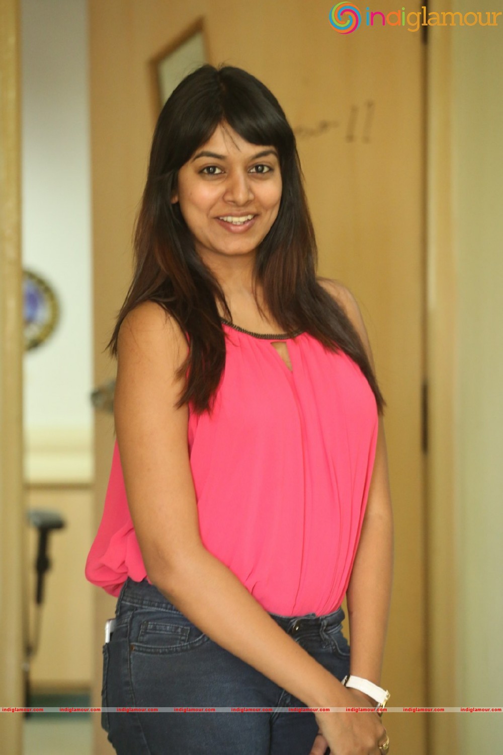 Kavya Kumar New Photos Actress hd photo