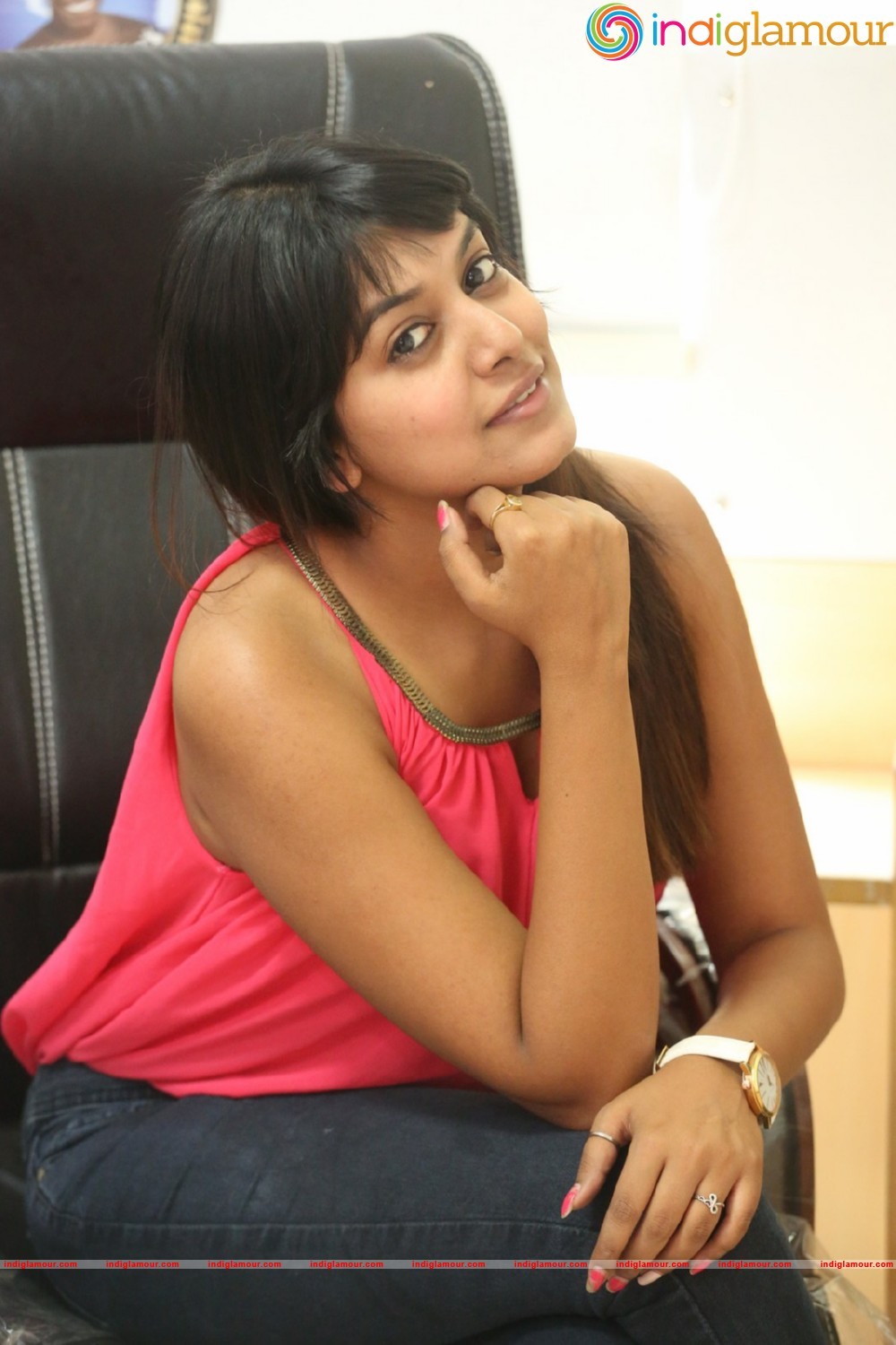 Kavya Kumar New Photos Actress hd photo