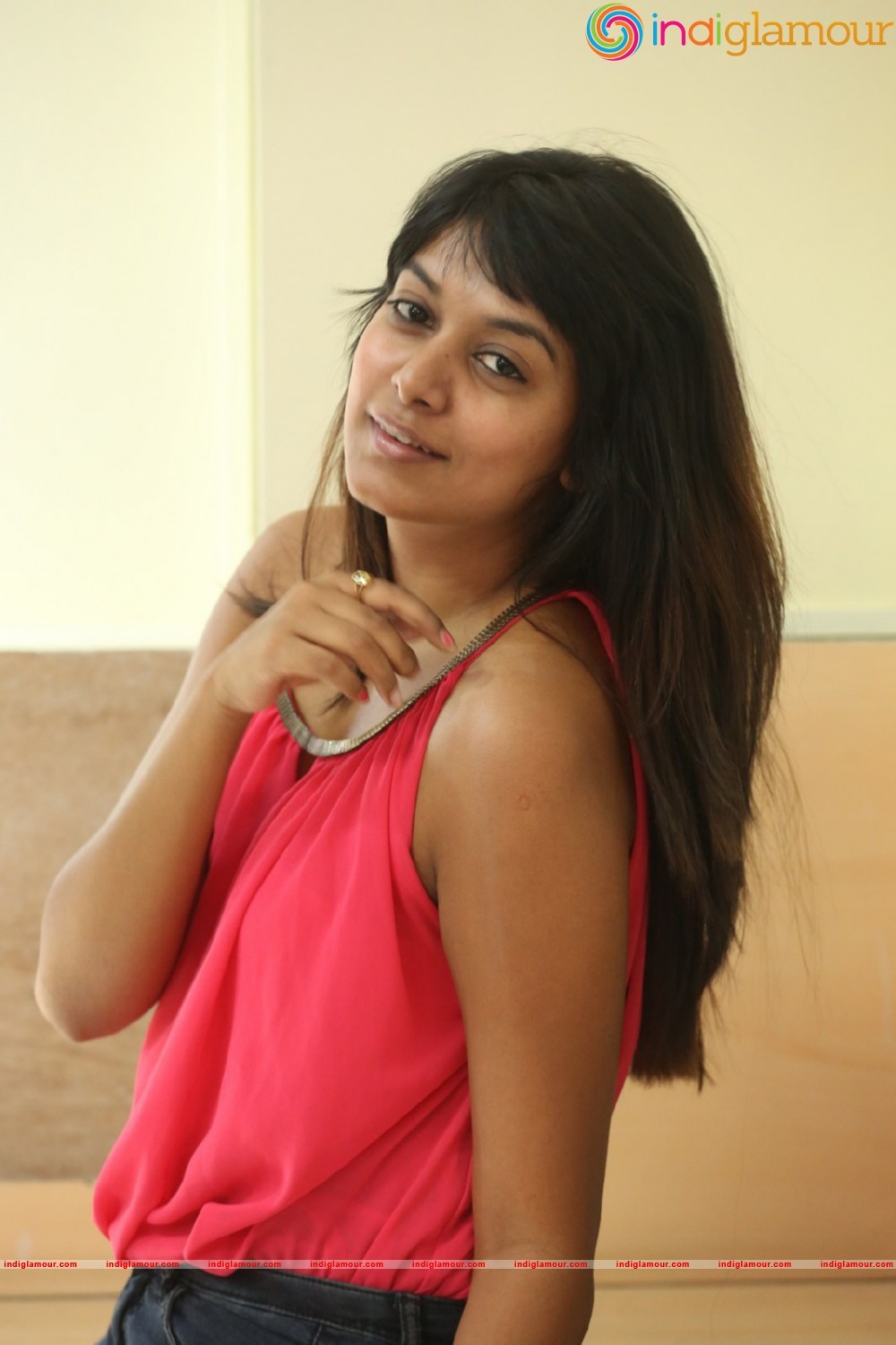 Kavya Kumar New Photos Actress hd photo