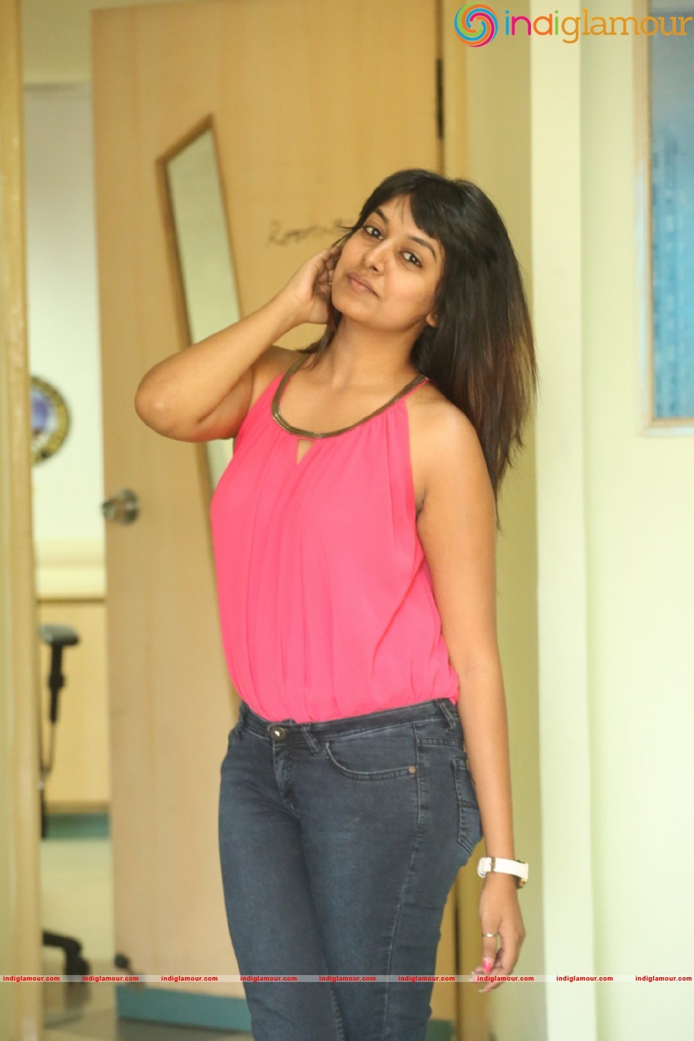 Kavya Kumar New Photos Actress hd photo