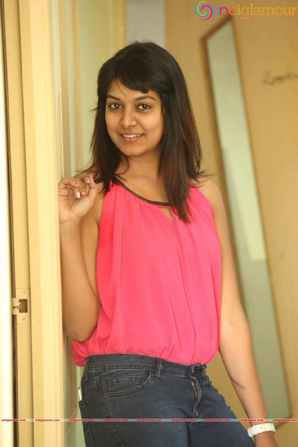 Kavya Kumar New Photos Actress hd photo