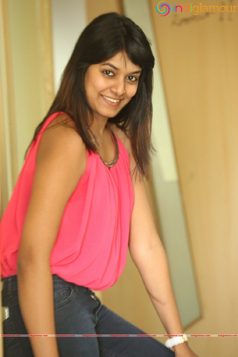 Kavya Kumar New Photos Actress hd photo