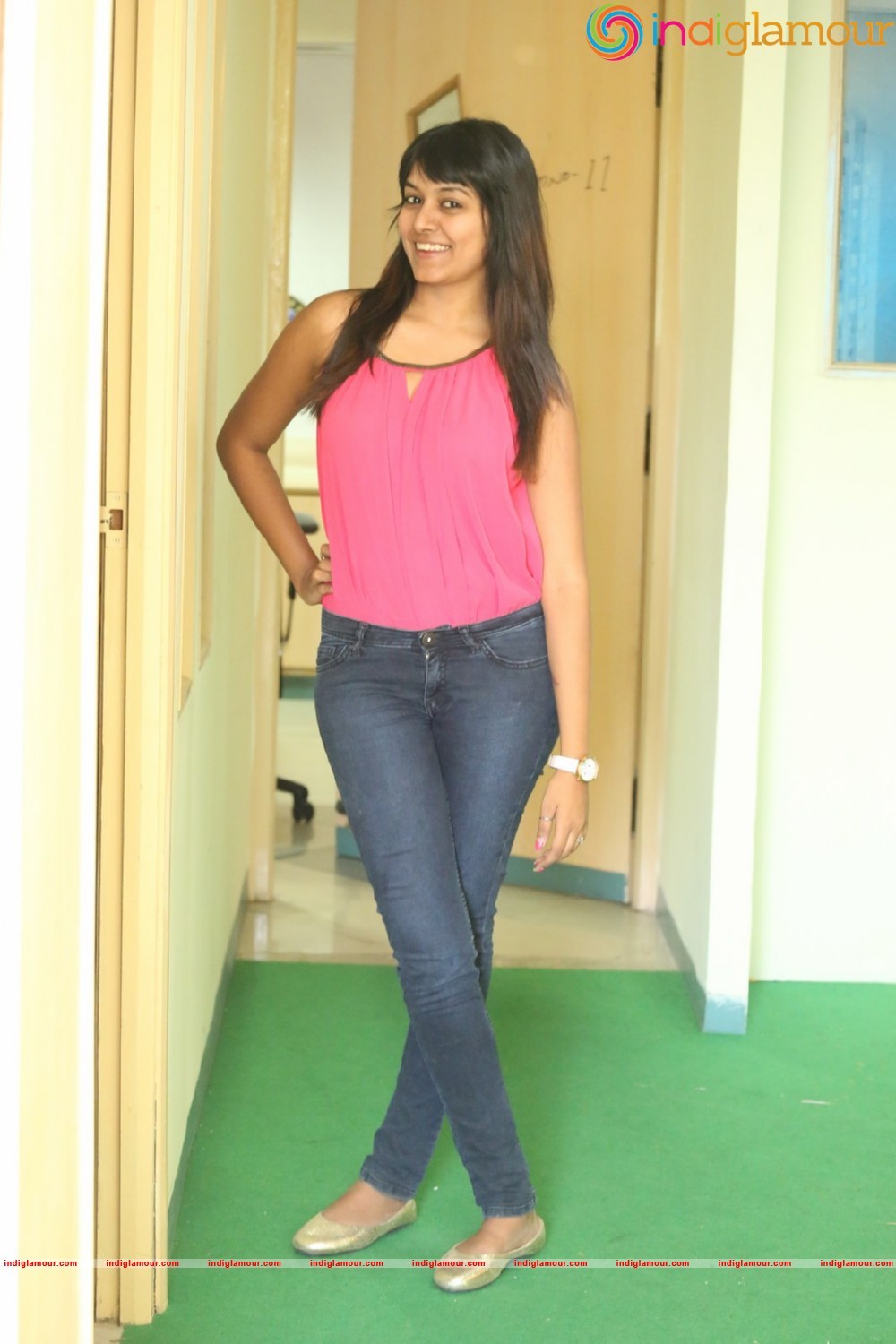 Kavya Kumar New Photos Actress hd photo