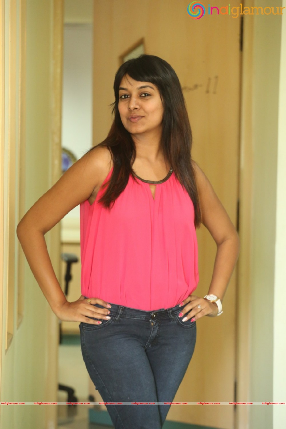 Kavya Kumar New Photos Actress hd photo