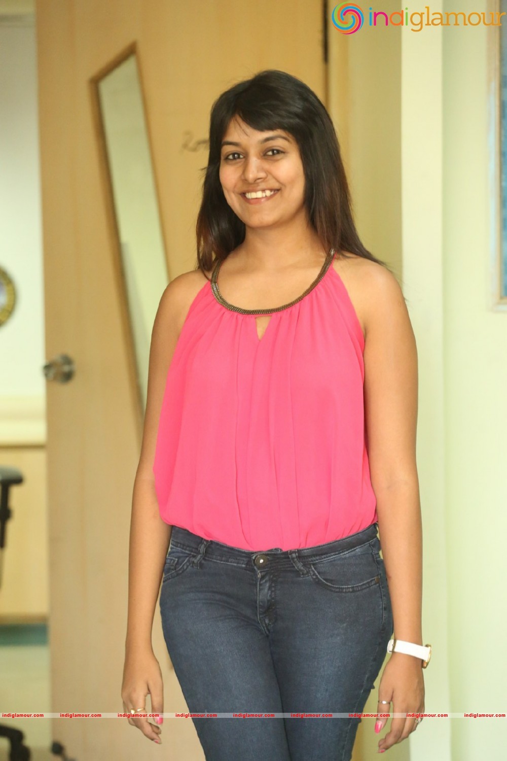 Kavya Kumar New Photos Actress hd photo