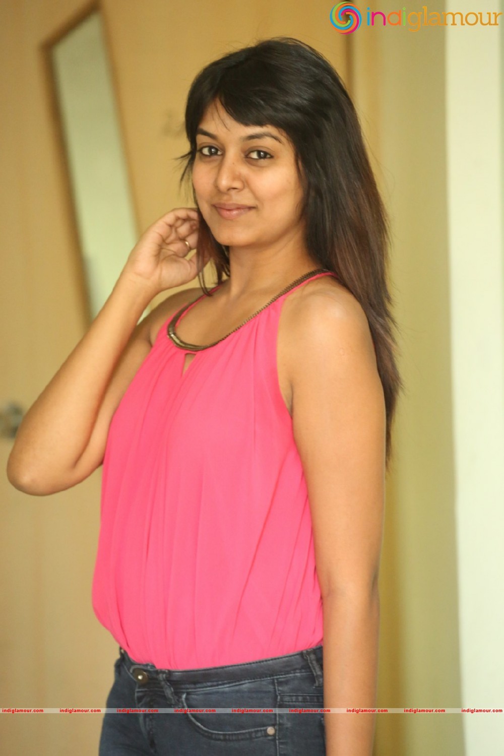 Kavya Kumar New Photos Actress hd photo