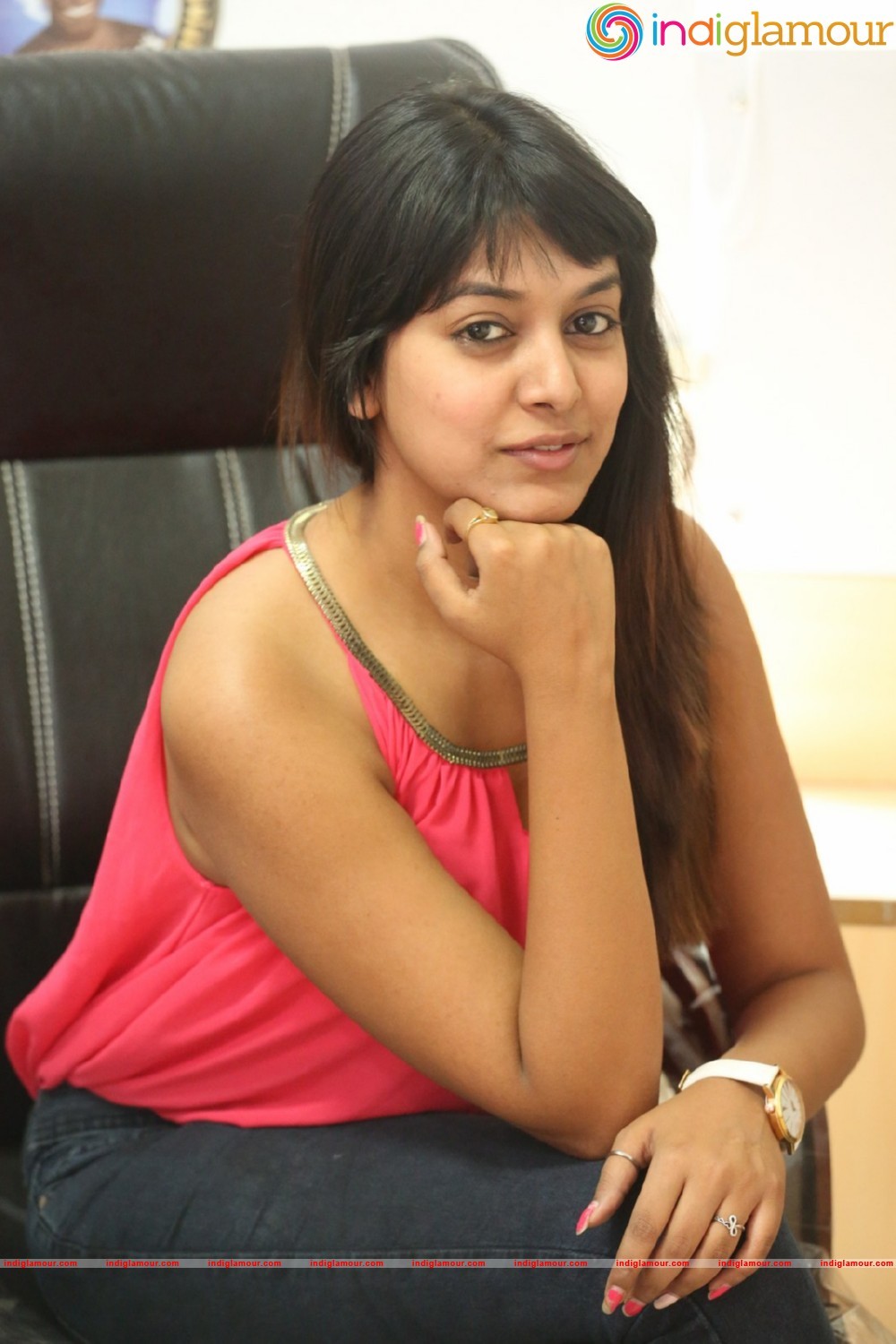 Kavya Kumar New Photos Actress hd photo
