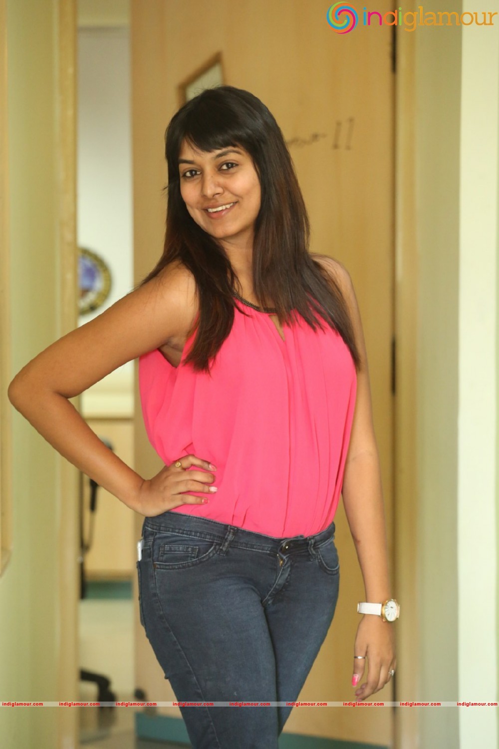 Kavya Kumar New Photos Actress hd photo