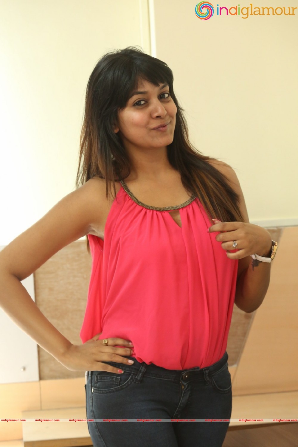 Kavya Kumar New Photos Actress hd photo