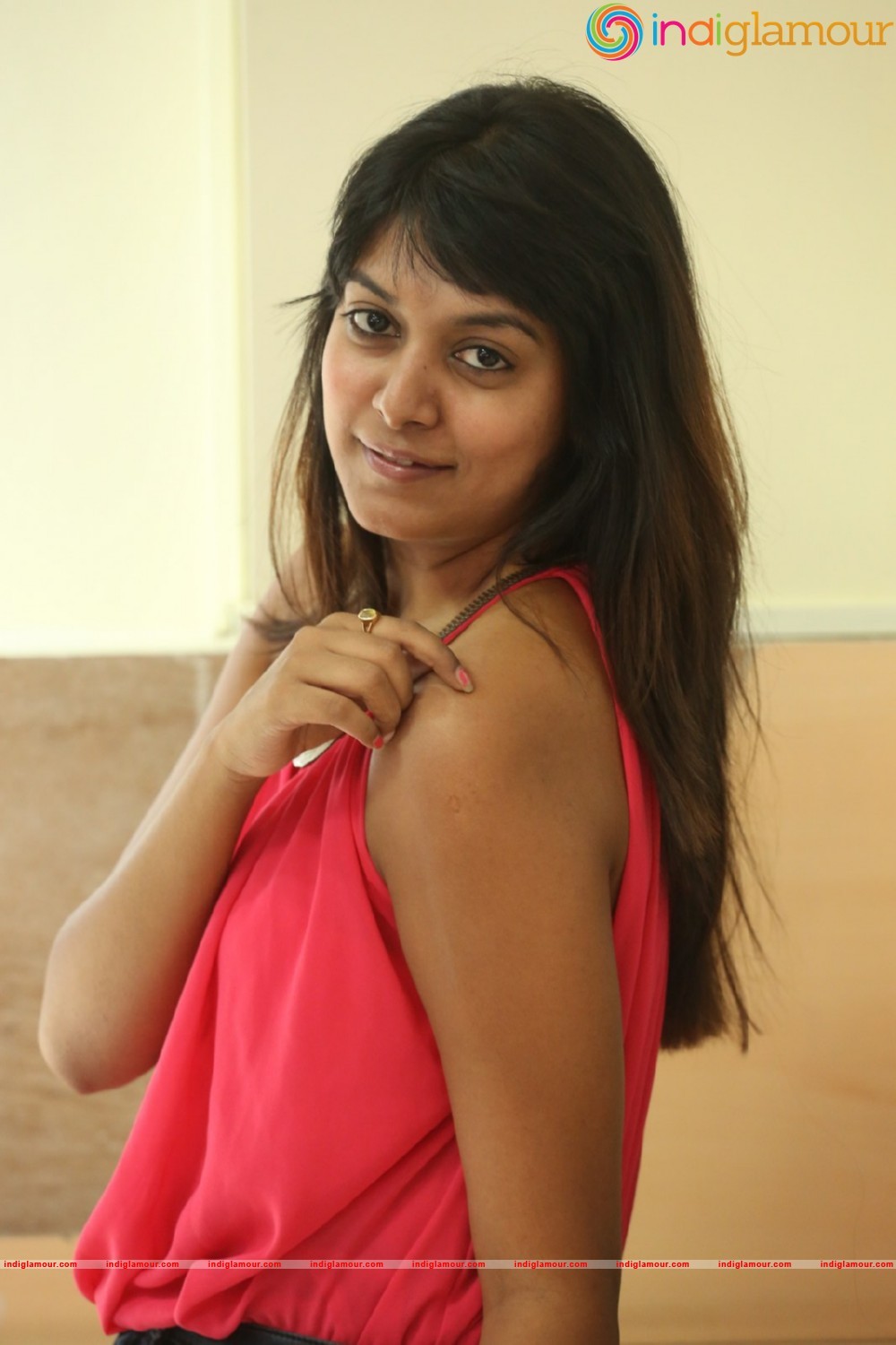 Kavya Kumar New Photos Actress hd photo