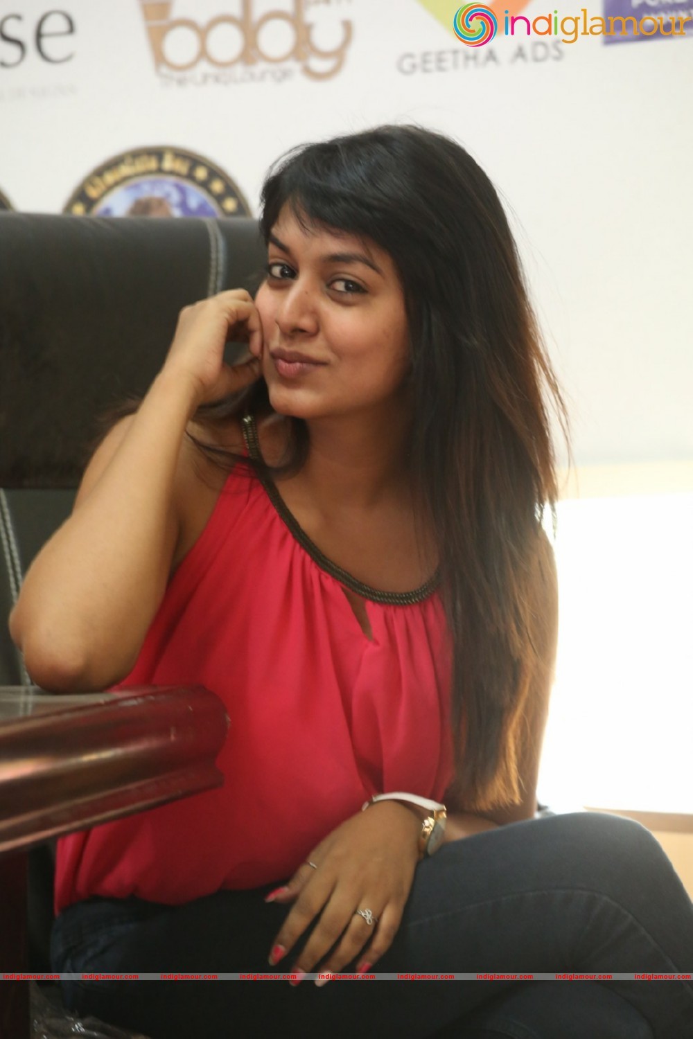 Kavya Kumar New Photos Actress hd photo