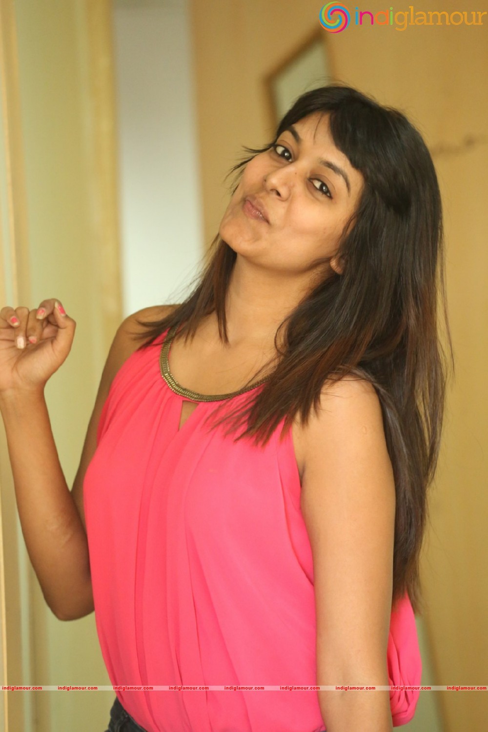 Kavya Kumar New Photos Actress hd photo