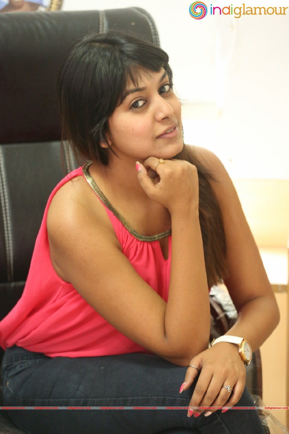 Kavya Kumar New Photos Actress hd photo