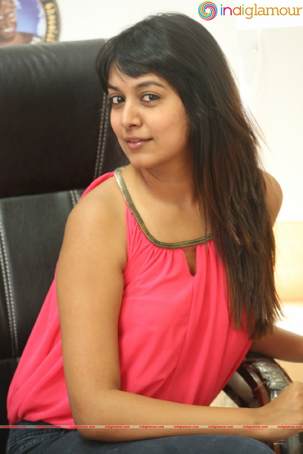 Kavya Kumar New Photos Actress hd photo