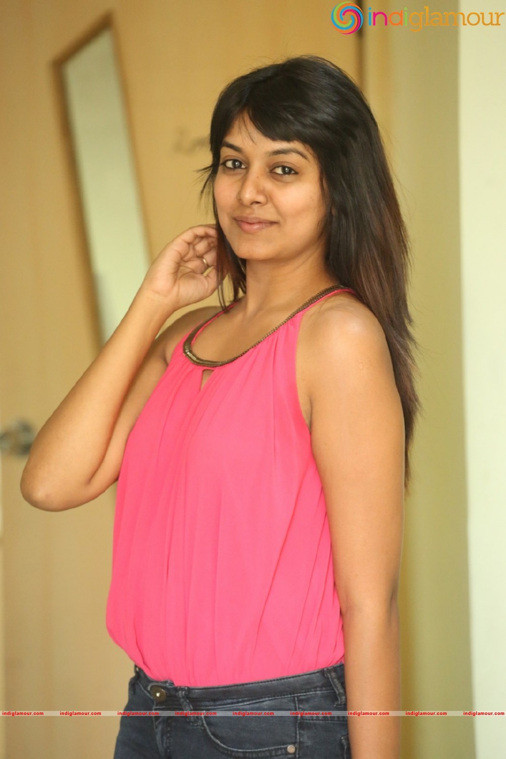 Kavya Kumar New Photos Actress hd photo
