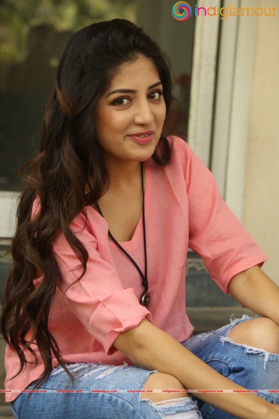Poonam Kaur Actress hd photo