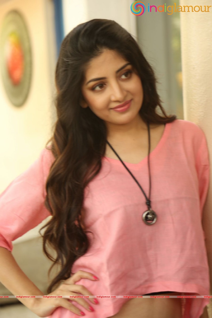 Poonam Kaur Actress hd photo