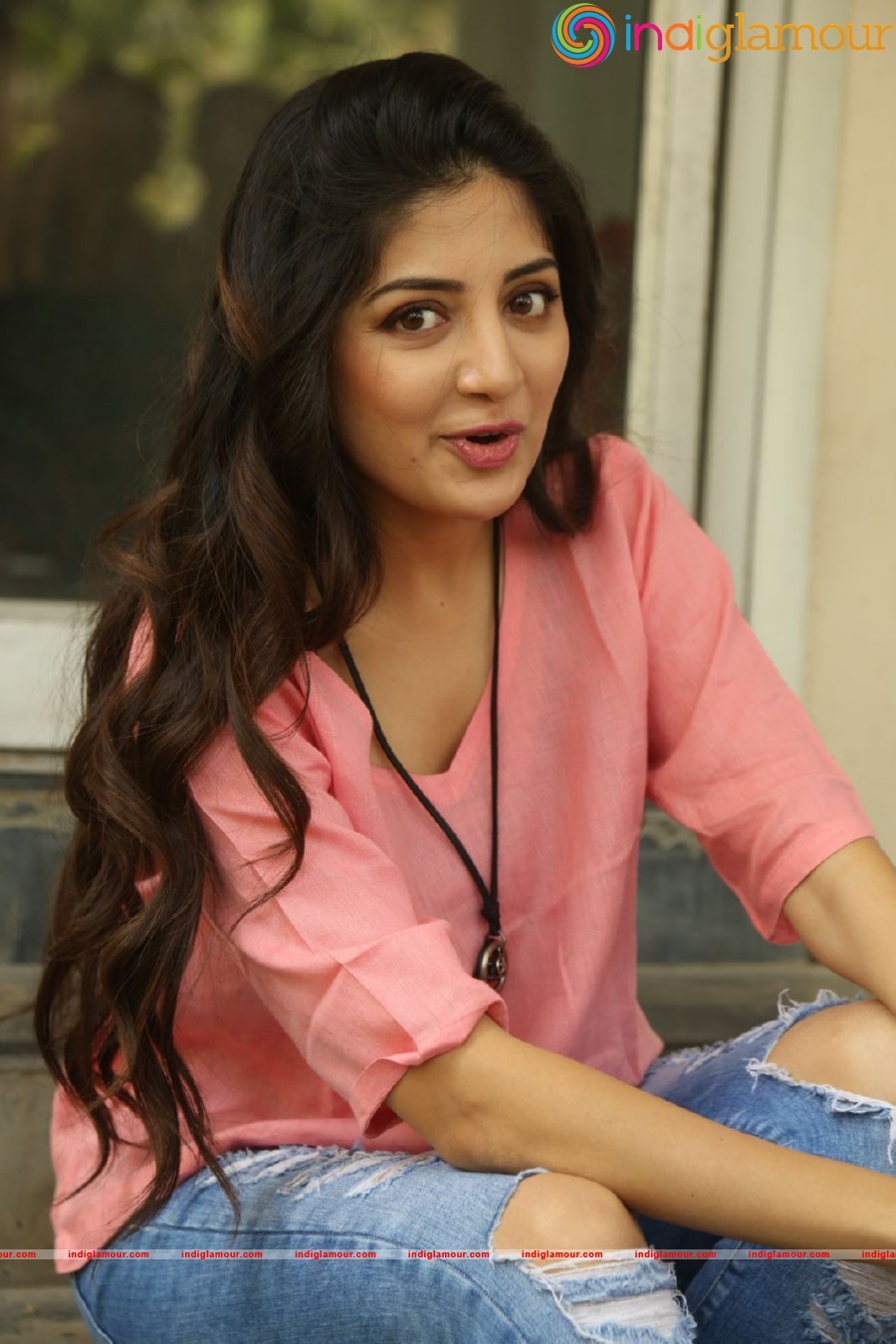 Poonam Kaur Actress hd photo